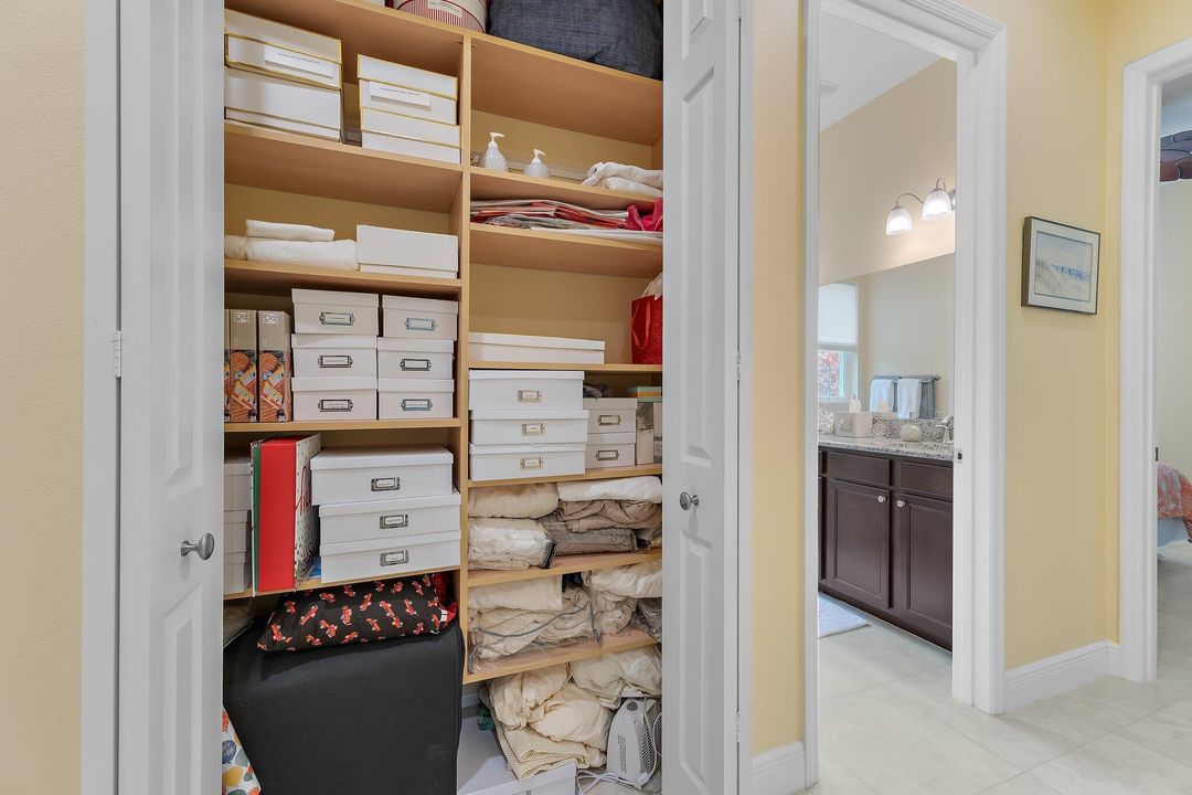 На продажу: $690,000 (4 спален, 3 ванн, 2980 Квадратных фут)