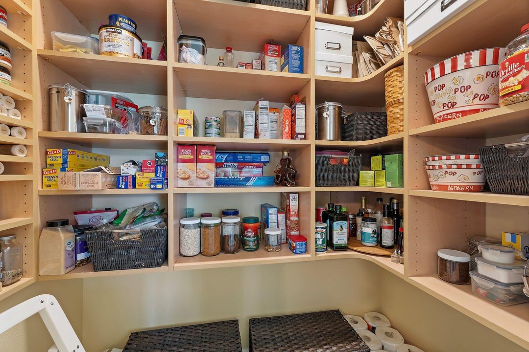 На продажу: $690,000 (4 спален, 3 ванн, 2980 Квадратных фут)