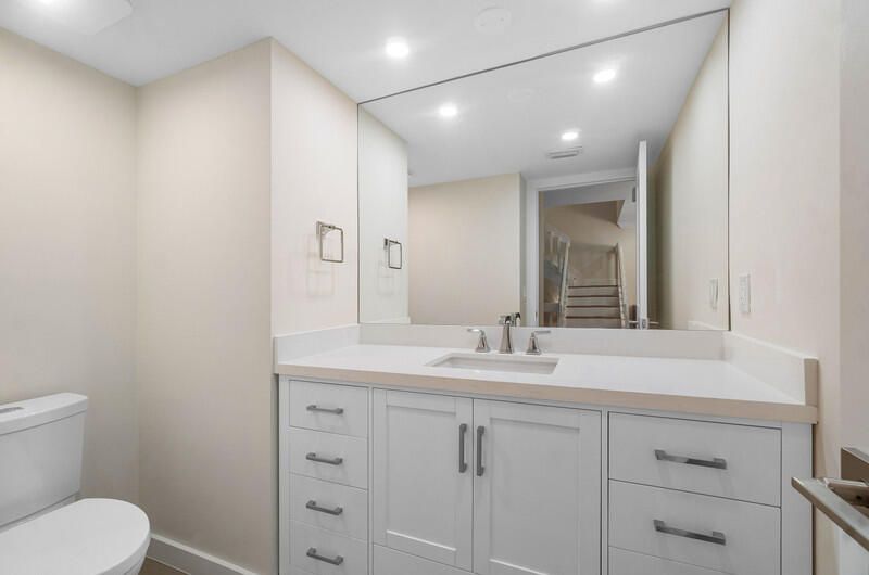 En Renta: $12,000 (3 camas, 3 baños, 2680 Pies cuadrados)