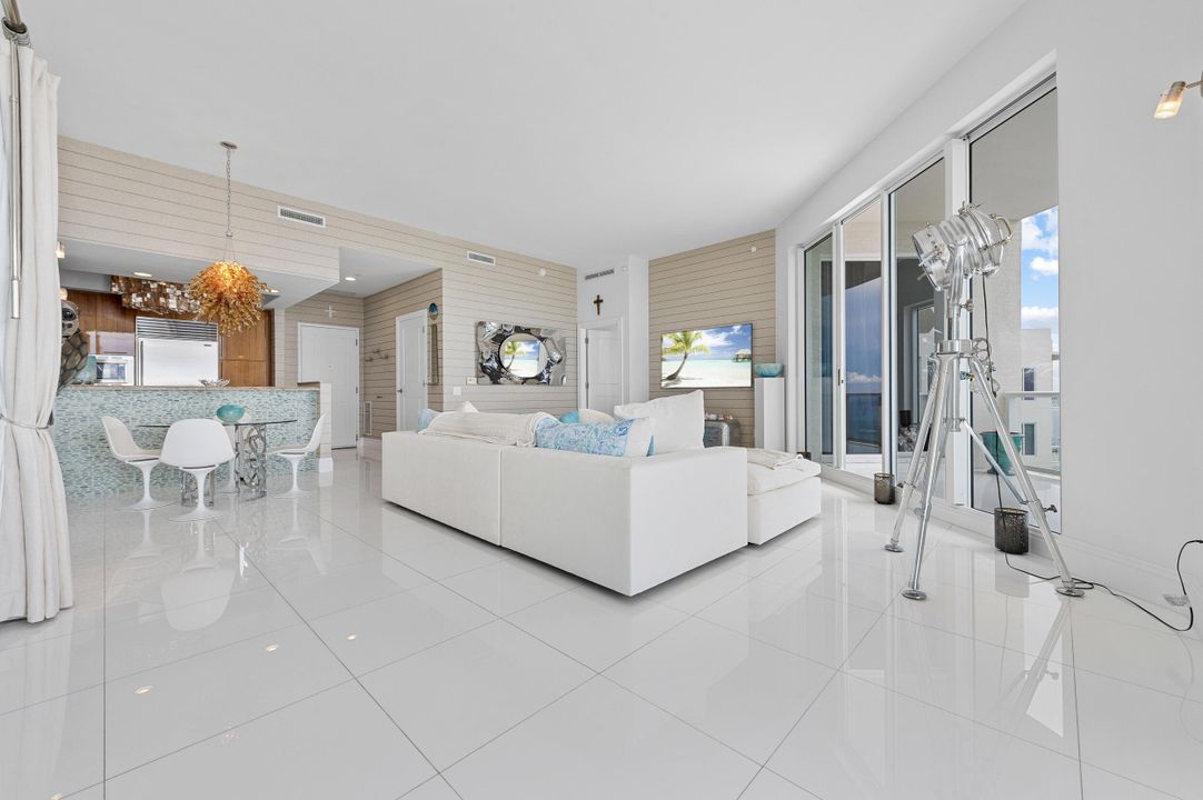 For Rent: $22,500 (2 beds, 2 baths, 1920 Square Feet)