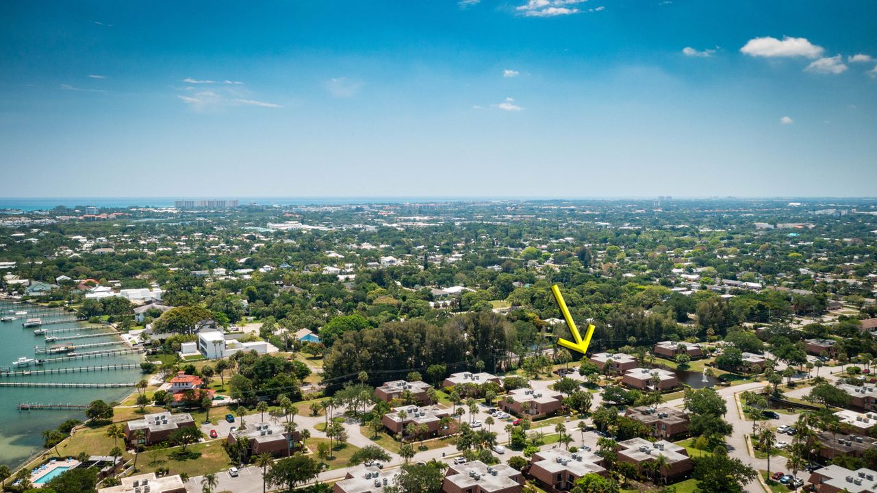 Под контрактом: $5,000 (2 спален, 2 ванн, 1470 Квадратных фут)