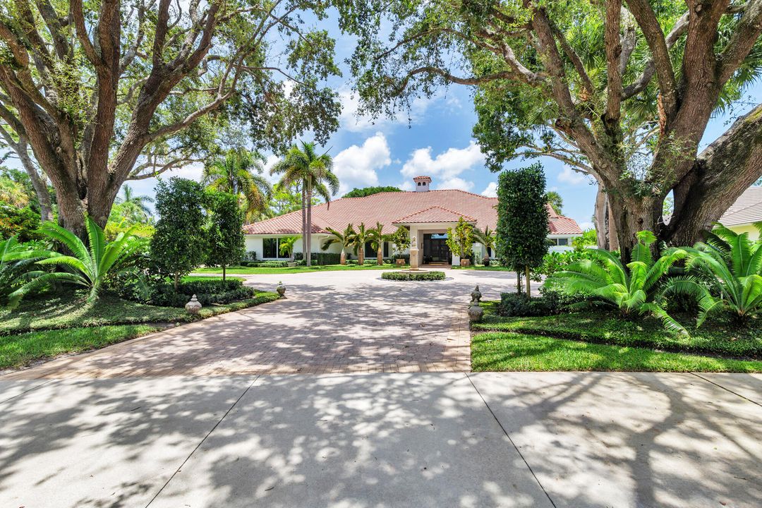 For Sale: $3,850,000 (4 beds, 4 baths, 4414 Square Feet)