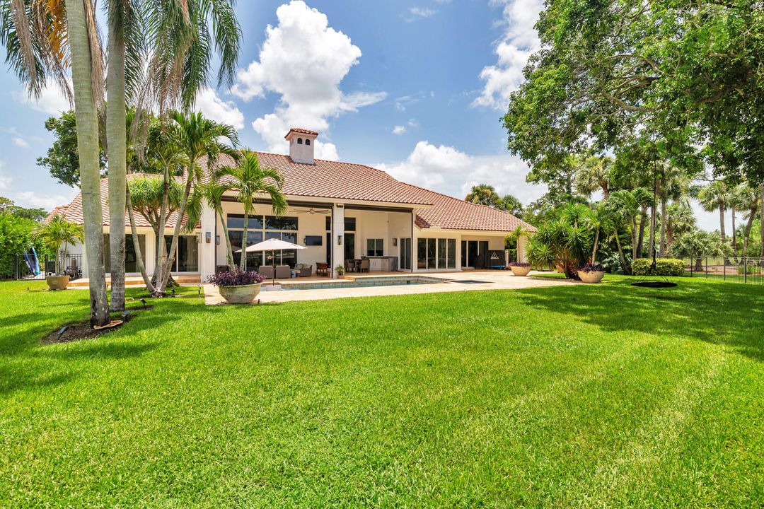 For Sale: $3,850,000 (4 beds, 4 baths, 4414 Square Feet)