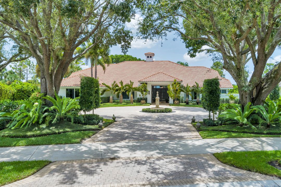 For Sale: $3,850,000 (4 beds, 4 baths, 4414 Square Feet)