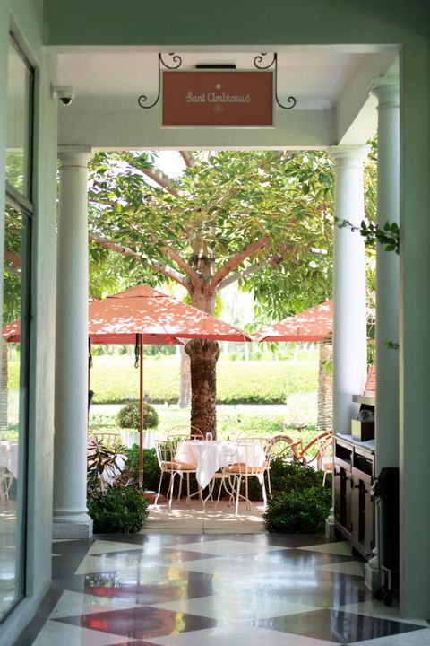 待售: $9,999,999 (2 贝兹, 2 浴室, 2332 平方英尺)