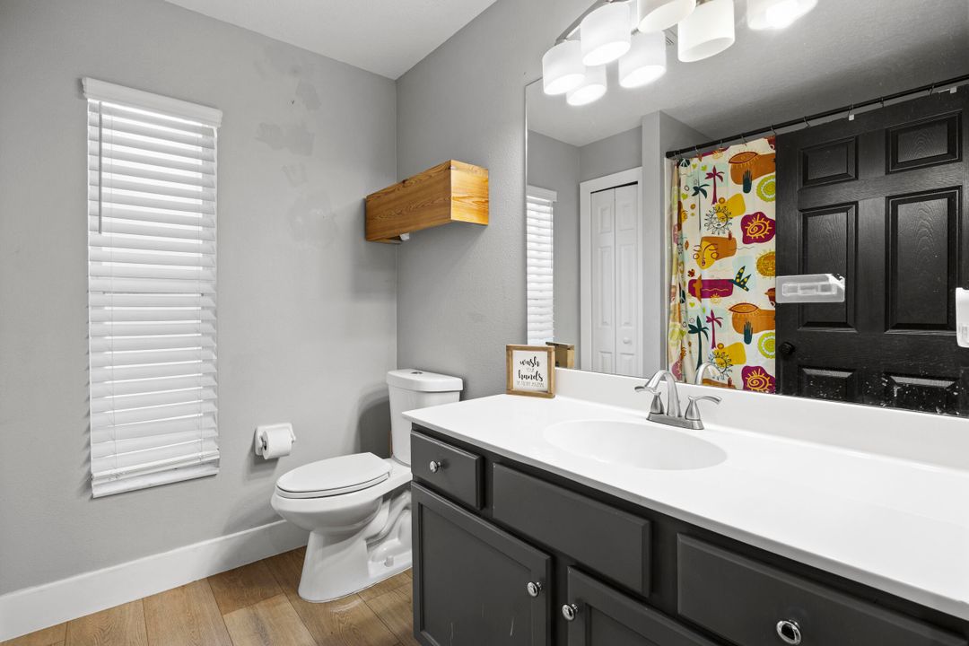 Active With Contract: $472,000 (3 beds, 2 baths, 2026 Square Feet)