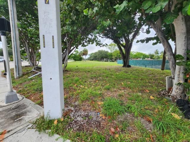 Под контрактом: $125,000 (0 спален, 0 ванн, 0 Квадратных фут)