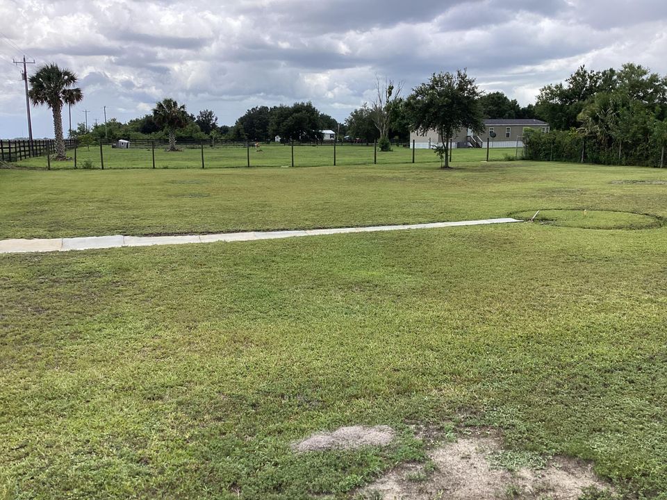 Activo con contrato: $298,000 (4 camas, 2 baños, 1152 Pies cuadrados)