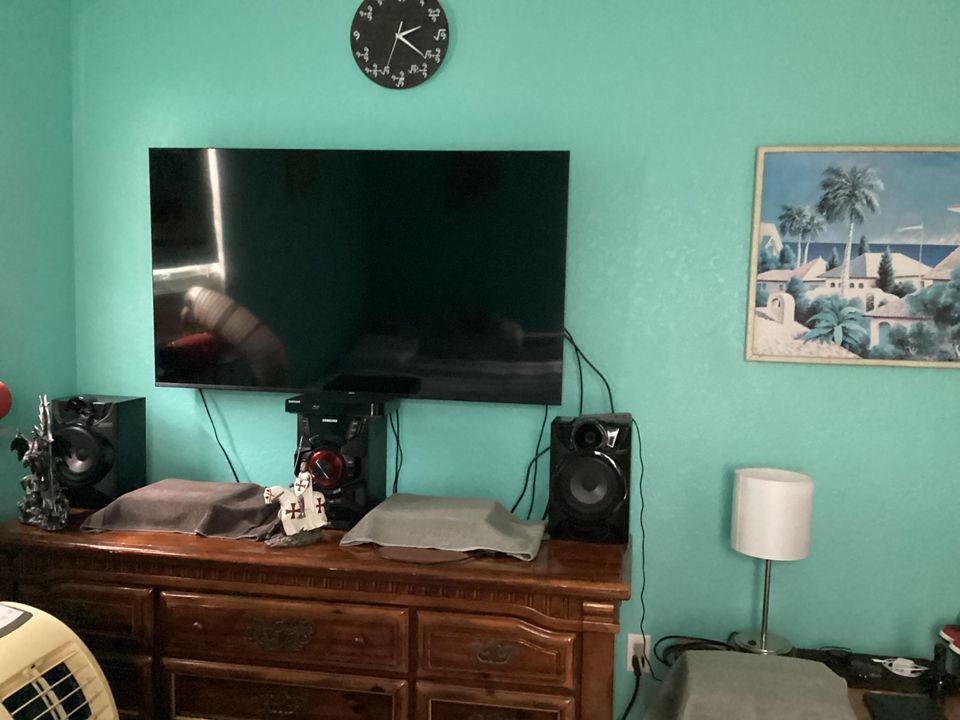 Activo con contrato: $298,000 (4 camas, 2 baños, 1152 Pies cuadrados)