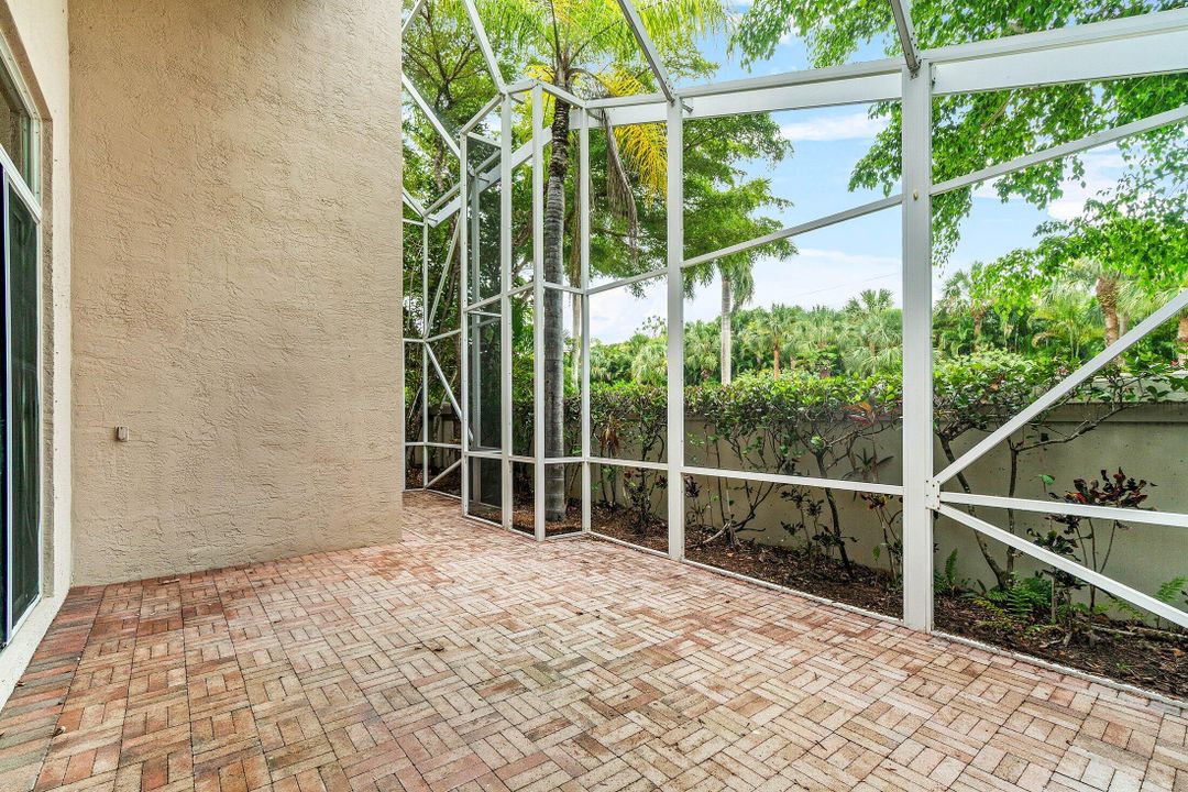 For Sale: $465,000 (3 beds, 2 baths, 1832 Square Feet)