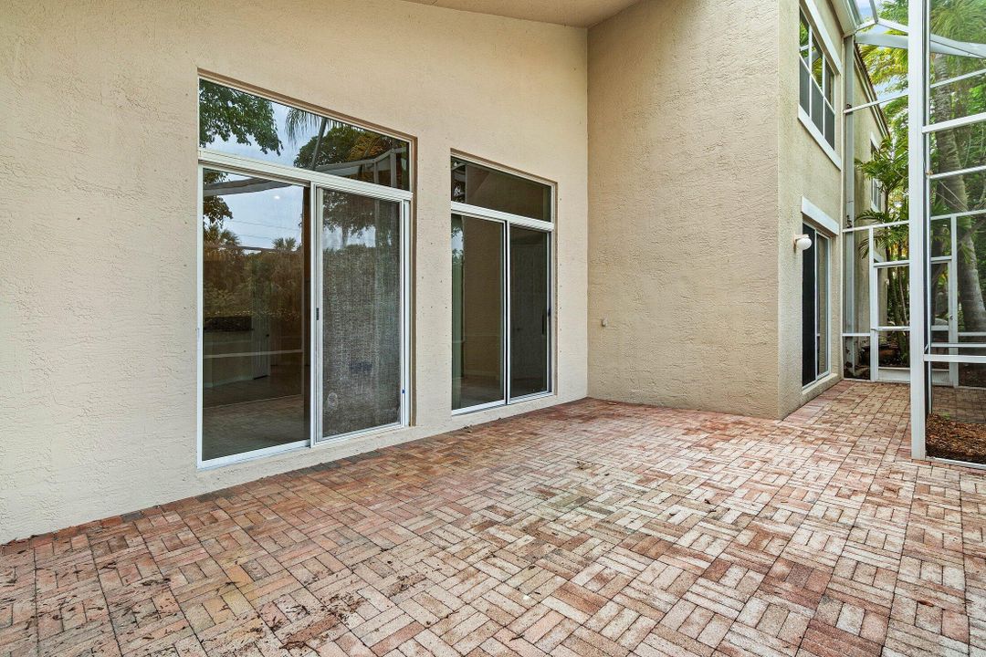 For Sale: $465,000 (3 beds, 2 baths, 1832 Square Feet)