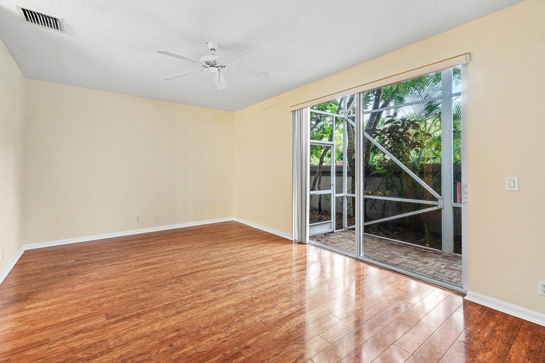 For Sale: $465,000 (3 beds, 2 baths, 1832 Square Feet)