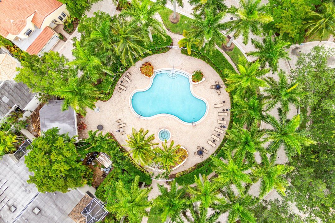 For Sale: $465,000 (3 beds, 2 baths, 1832 Square Feet)