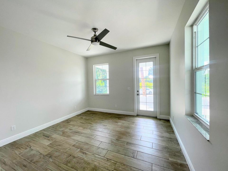 В аренду: $2,600 (3 спален, 3 ванн, 1772 Квадратных фут)