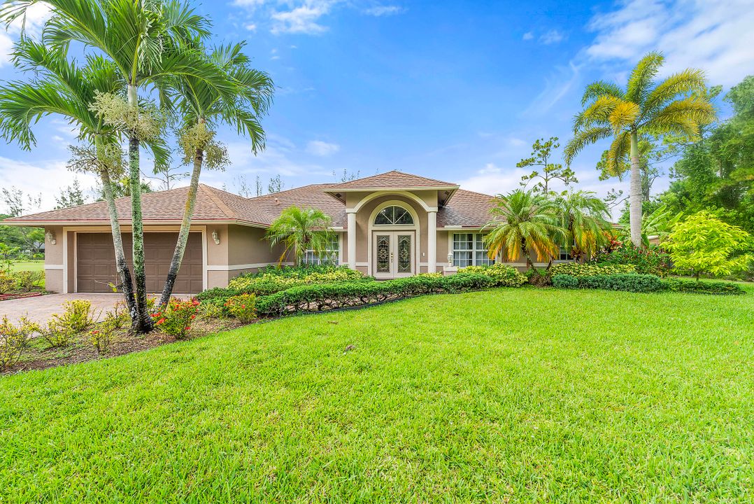 Recently Rented: $3,600 (3 beds, 2 baths, 2230 Square Feet)