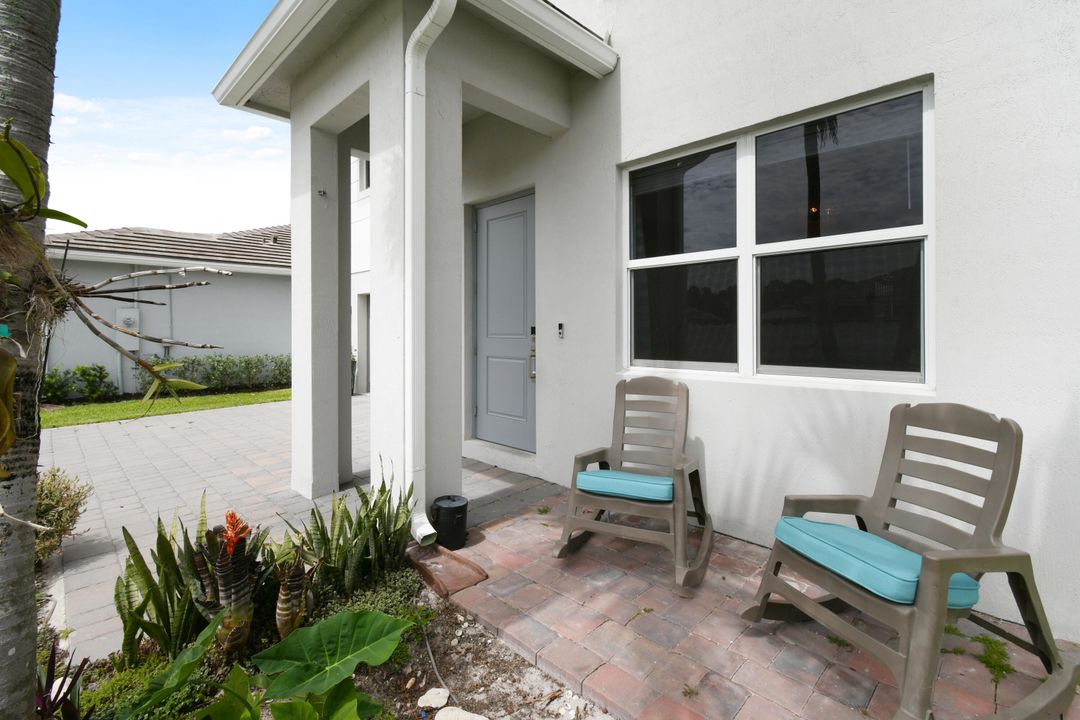 Activo con contrato: $839,000 (5 camas, 3 baños, 2720 Pies cuadrados)