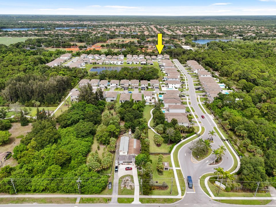 Activo con contrato: $839,000 (5 camas, 3 baños, 2720 Pies cuadrados)