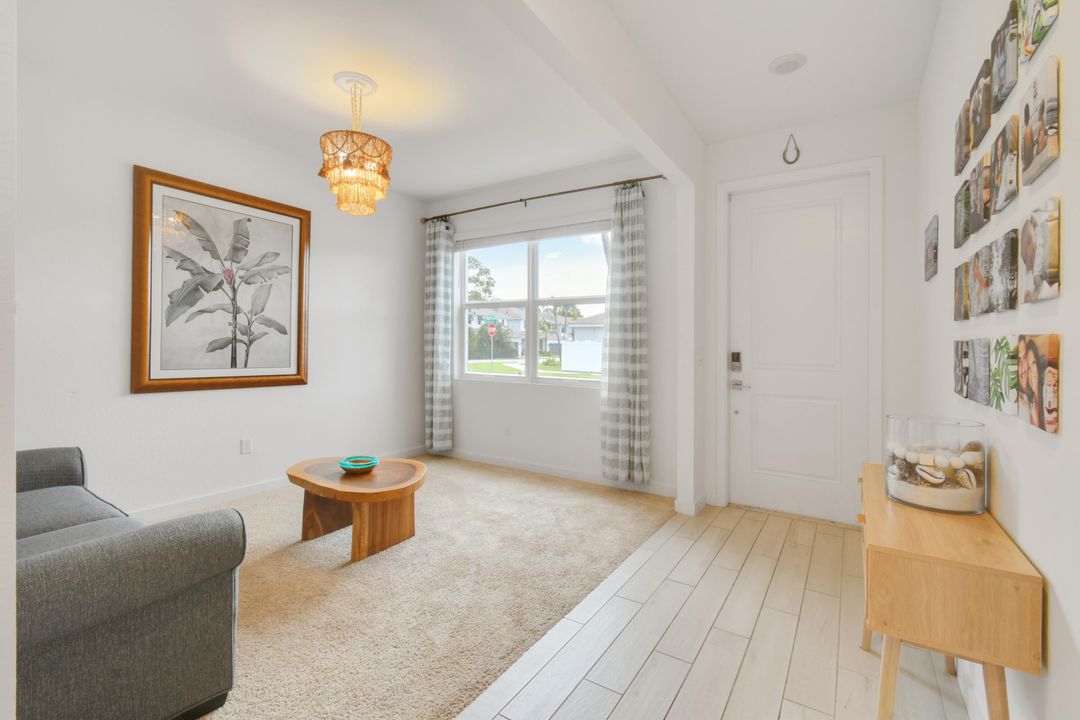 Activo con contrato: $839,000 (5 camas, 3 baños, 2720 Pies cuadrados)