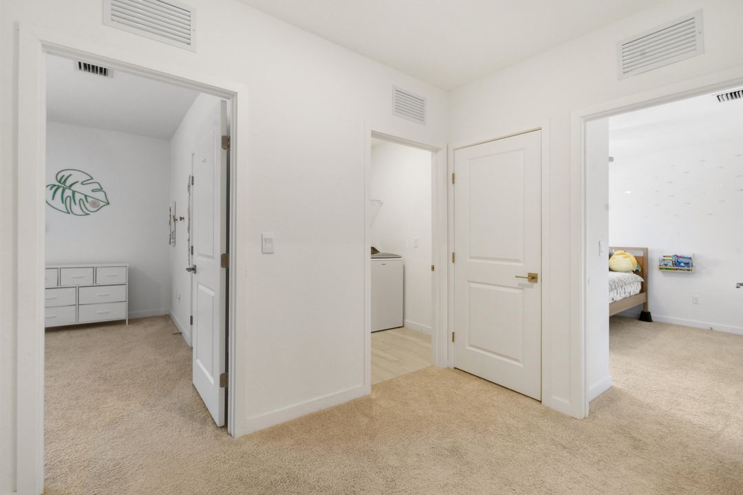 Activo con contrato: $839,000 (5 camas, 3 baños, 2720 Pies cuadrados)