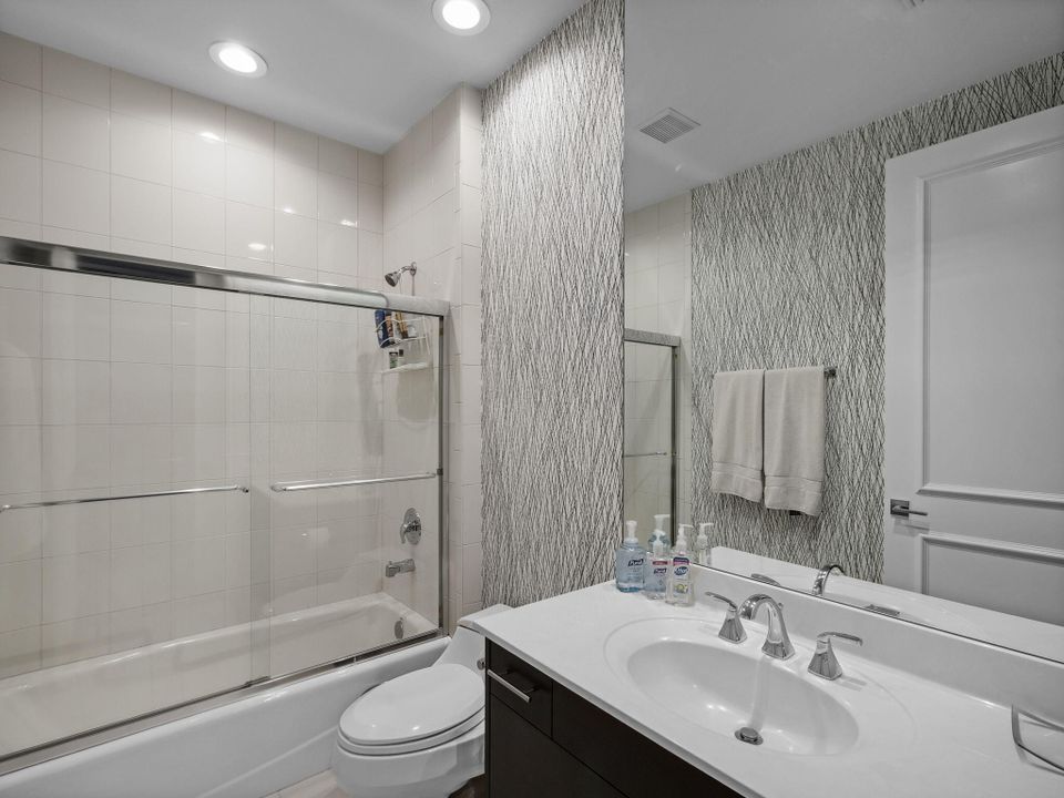 For Sale: $5,200,000 (4 beds, 5 baths, 4642 Square Feet)