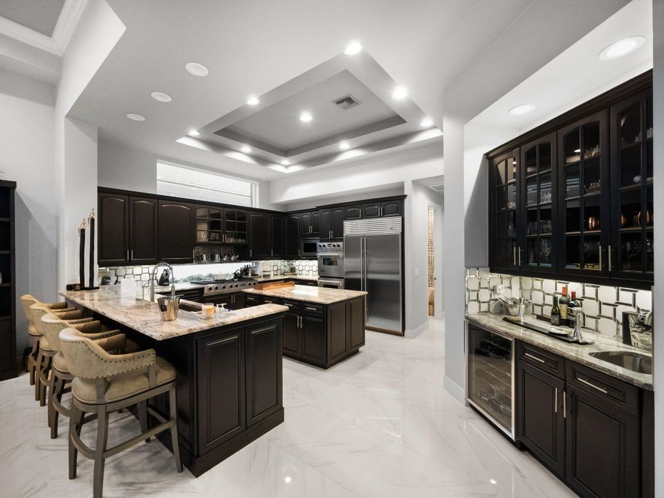 For Sale: $5,200,000 (4 beds, 5 baths, 4642 Square Feet)