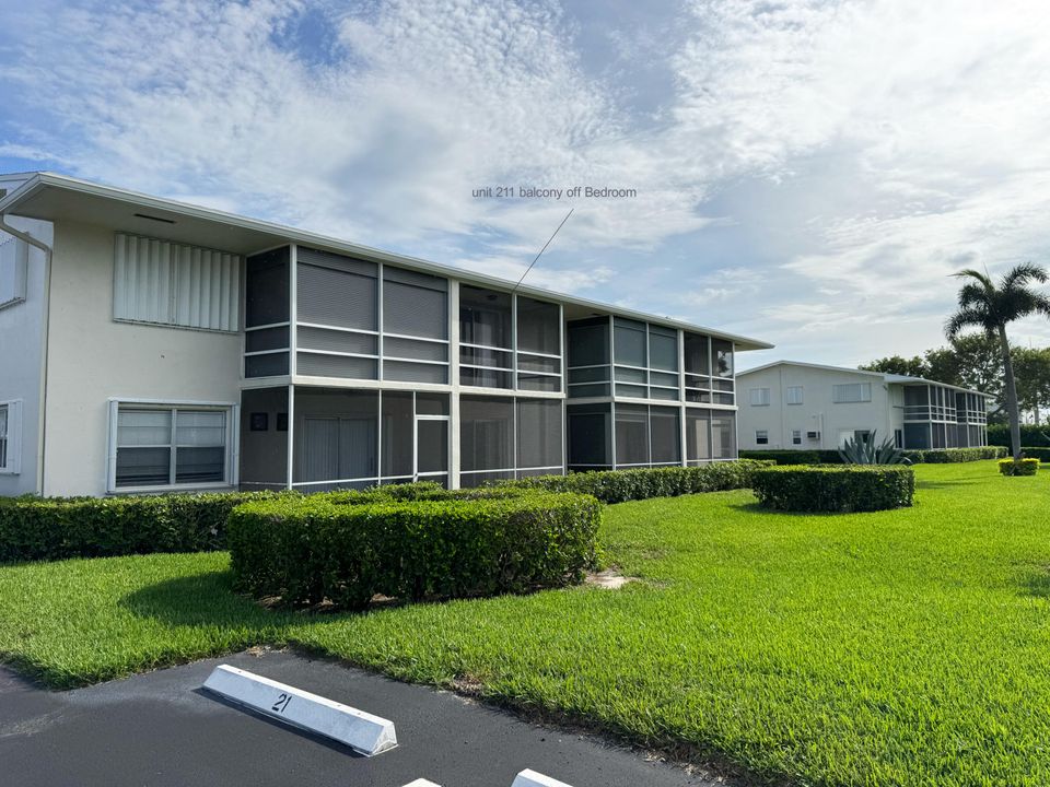 Active With Contract: $89,000 (1 beds, 1 baths, 570 Square Feet)