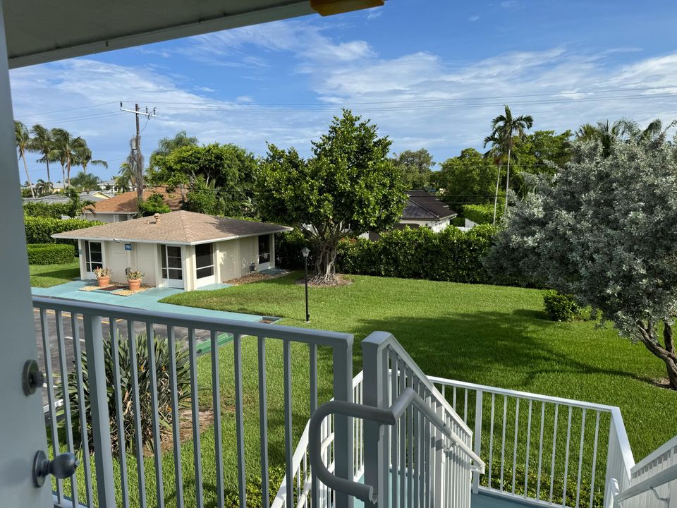 Active With Contract: $89,000 (1 beds, 1 baths, 570 Square Feet)