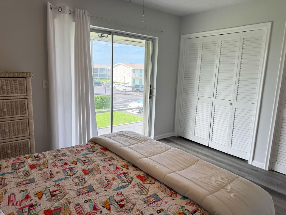 Active With Contract: $89,000 (1 beds, 1 baths, 570 Square Feet)