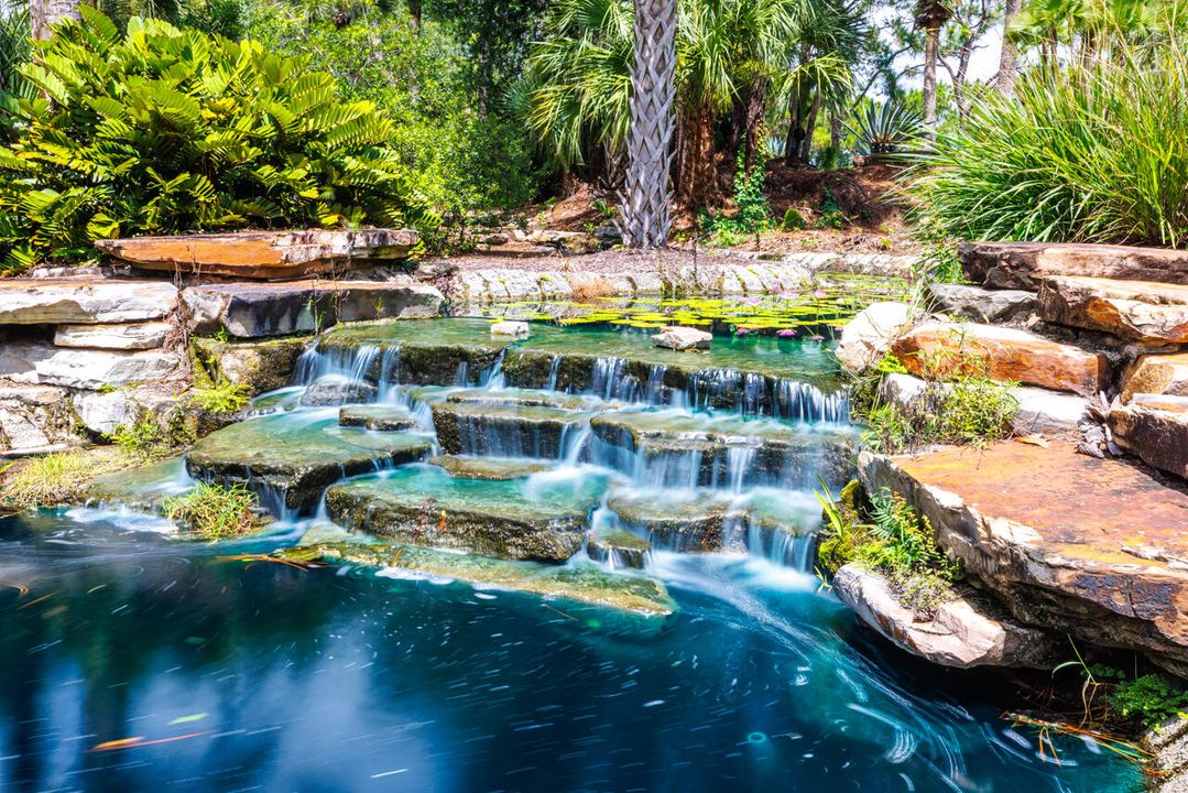 Activo con contrato: $724,500 (3 camas, 3 baños, 2040 Pies cuadrados)