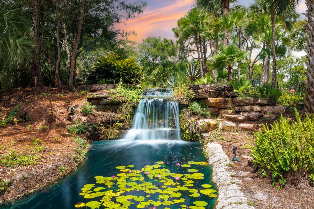 Activo con contrato: $724,500 (3 camas, 3 baños, 2040 Pies cuadrados)