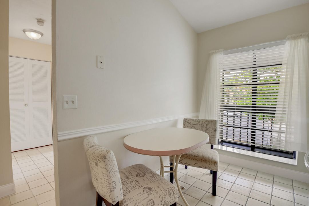 For Sale: $150,000 (2 beds, 2 baths, 1059 Square Feet)