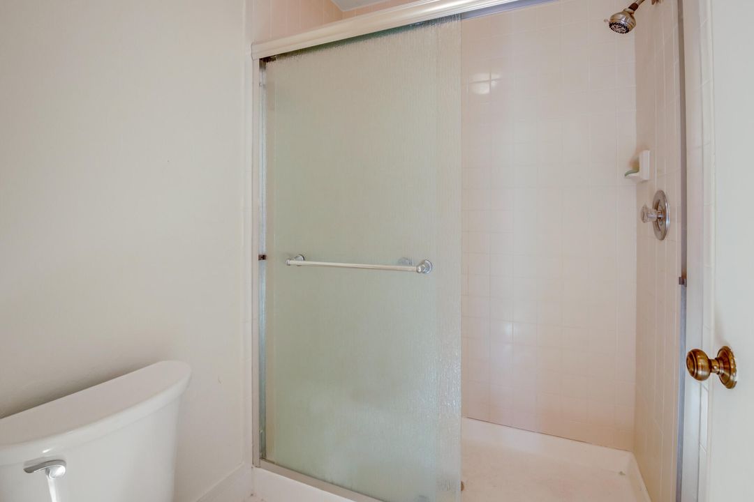 For Sale: $150,000 (2 beds, 2 baths, 1059 Square Feet)