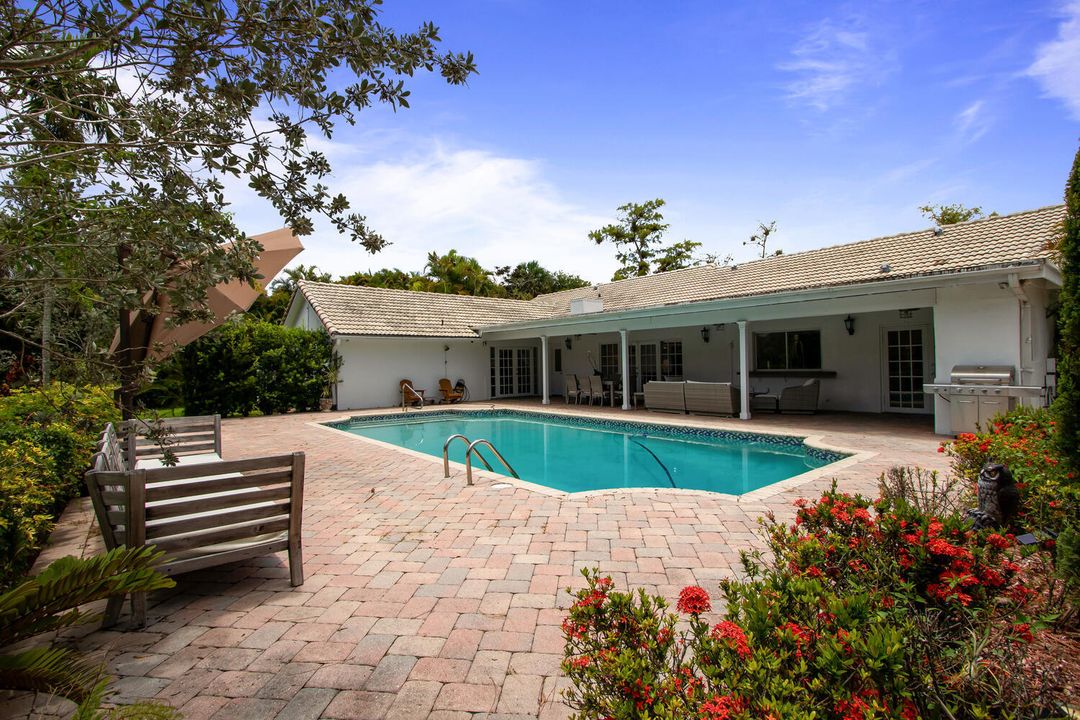 出租: $10,000 (4 贝兹, 2 浴室, 3058 平方英尺)