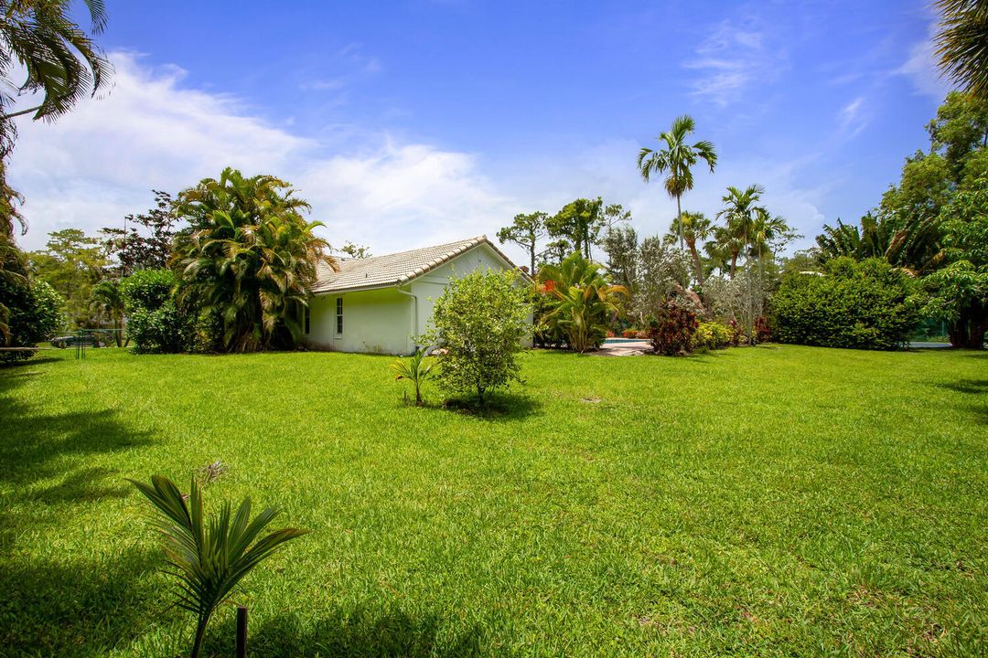 出租: $10,000 (4 贝兹, 2 浴室, 3058 平方英尺)