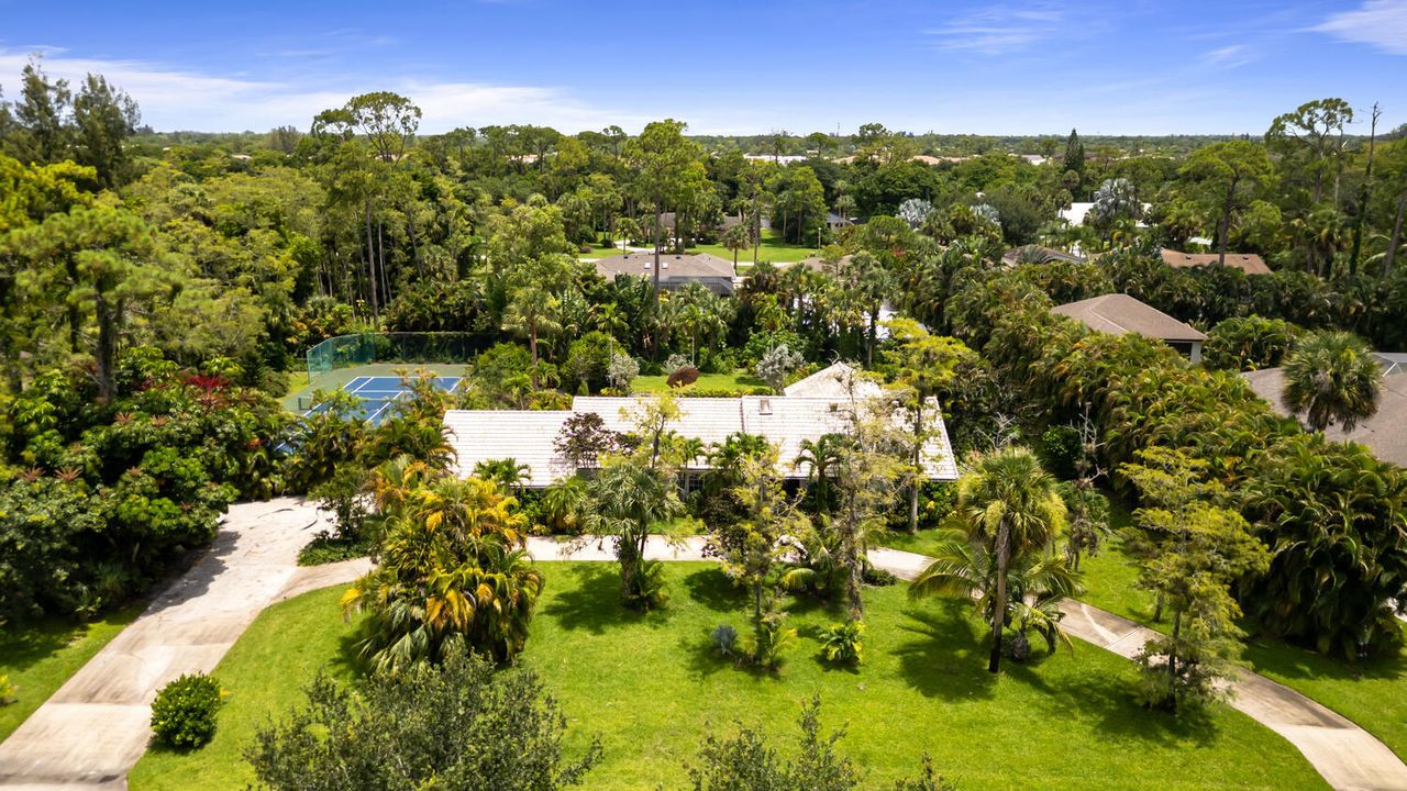 出租: $10,000 (4 贝兹, 2 浴室, 3058 平方英尺)