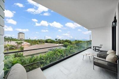 For Sale: $979,000 (3 beds, 3 baths, 1921 Square Feet)