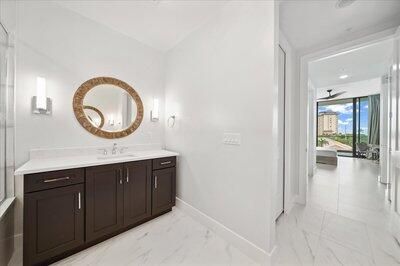 For Sale: $979,000 (3 beds, 3 baths, 1921 Square Feet)