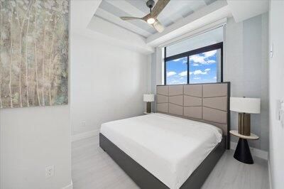 For Sale: $979,000 (3 beds, 3 baths, 1921 Square Feet)