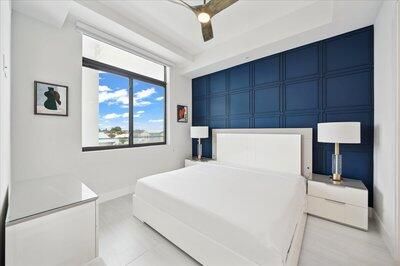 For Sale: $979,000 (3 beds, 3 baths, 1921 Square Feet)