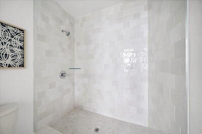 For Sale: $979,000 (3 beds, 3 baths, 1921 Square Feet)