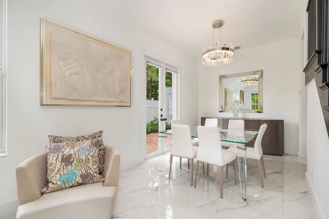 На продажу: $2,499,000 (4 спален, 3 ванн, 2717 Квадратных фут)