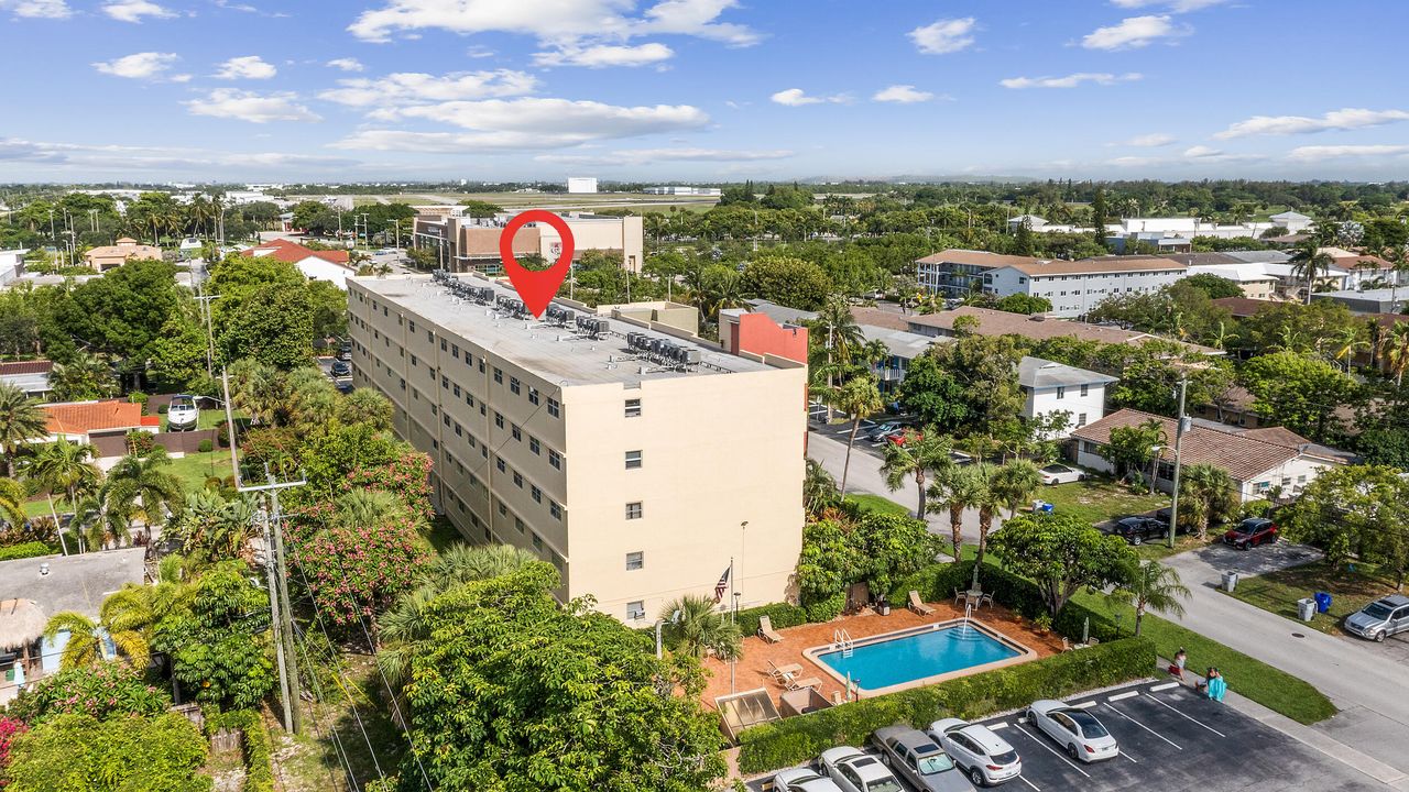 Activo con contrato: $218,000 (2 camas, 2 baños, 904 Pies cuadrados)