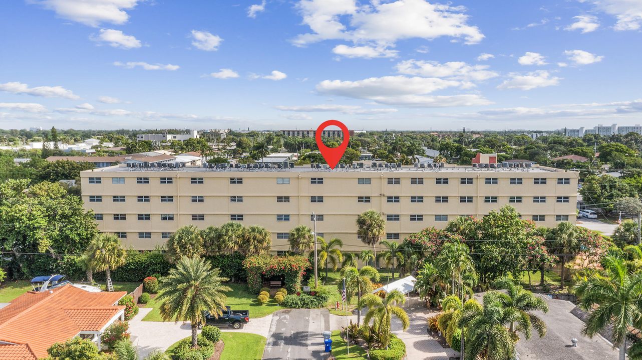 Activo con contrato: $218,000 (2 camas, 2 baños, 904 Pies cuadrados)