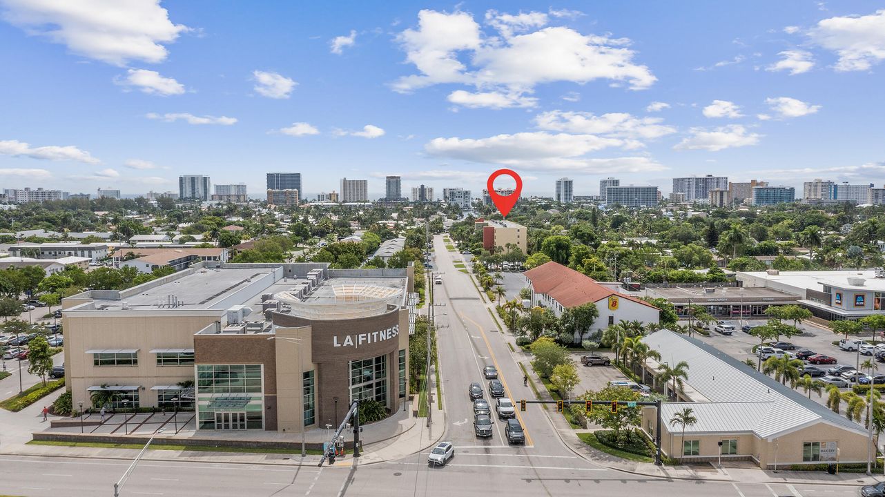 Activo con contrato: $218,000 (2 camas, 2 baños, 904 Pies cuadrados)