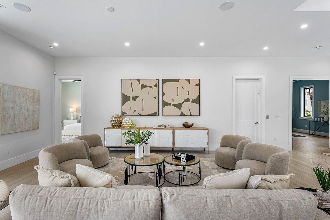 En Venta: $5,480,000 (5 camas, 7 baños, 4621 Pies cuadrados)