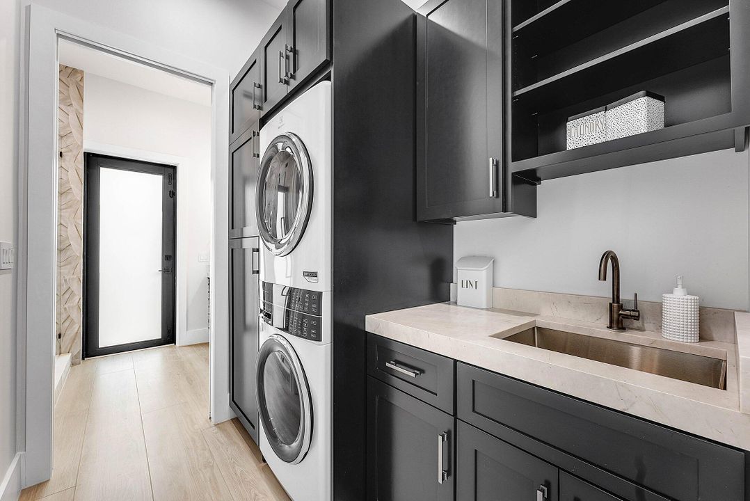 En Venta: $5,480,000 (5 camas, 7 baños, 4621 Pies cuadrados)