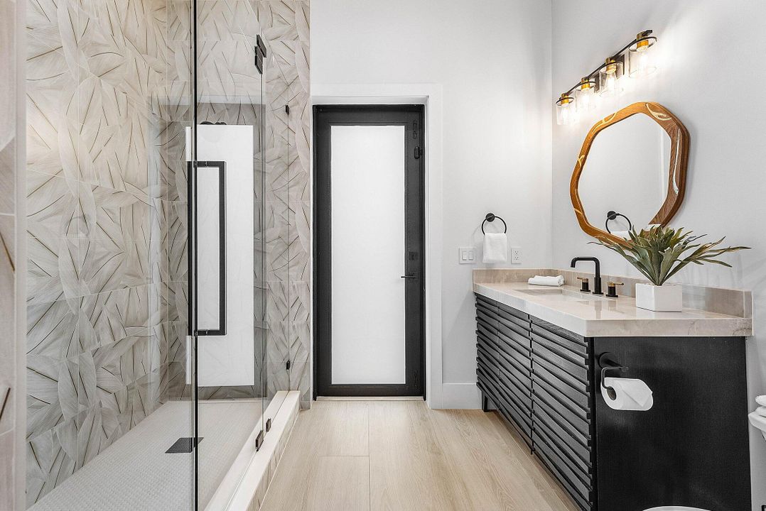 En Venta: $5,480,000 (5 camas, 7 baños, 4621 Pies cuadrados)