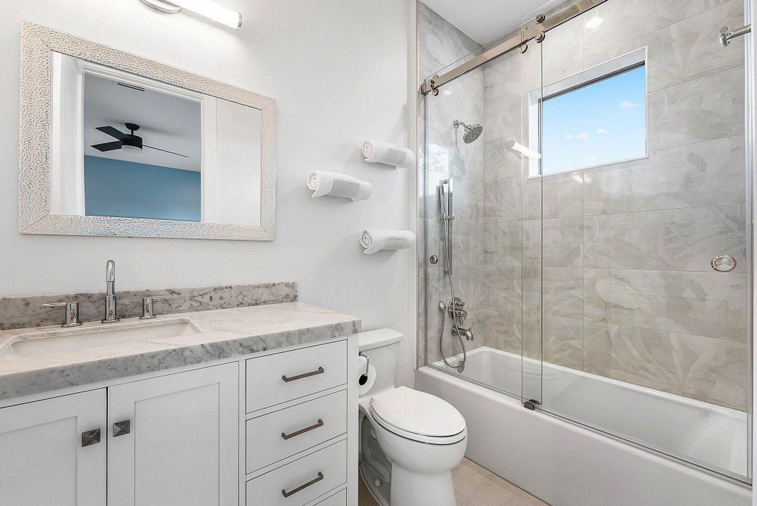 En Venta: $5,480,000 (5 camas, 7 baños, 4621 Pies cuadrados)