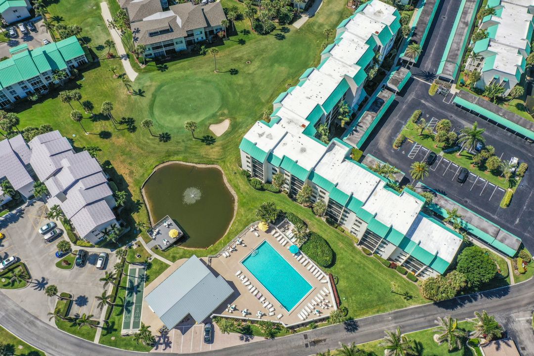 Active With Contract: $209,000 (1 beds, 1 baths, 897 Square Feet)