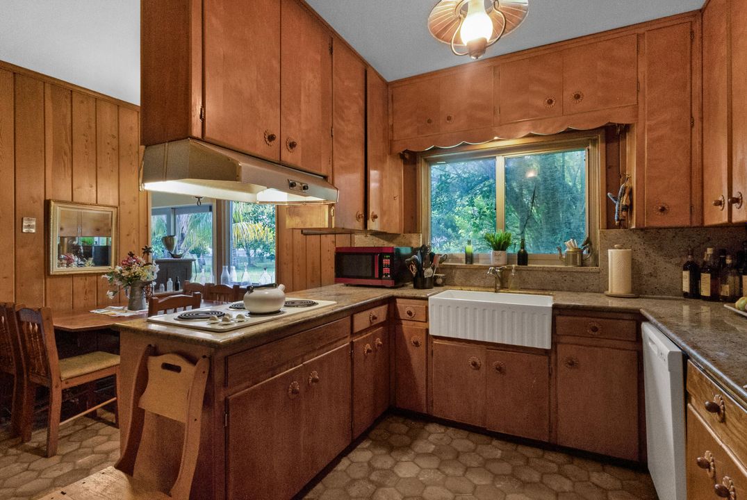 На продажу: $999,900 (4 спален, 3 ванн, 2354 Квадратных фут)